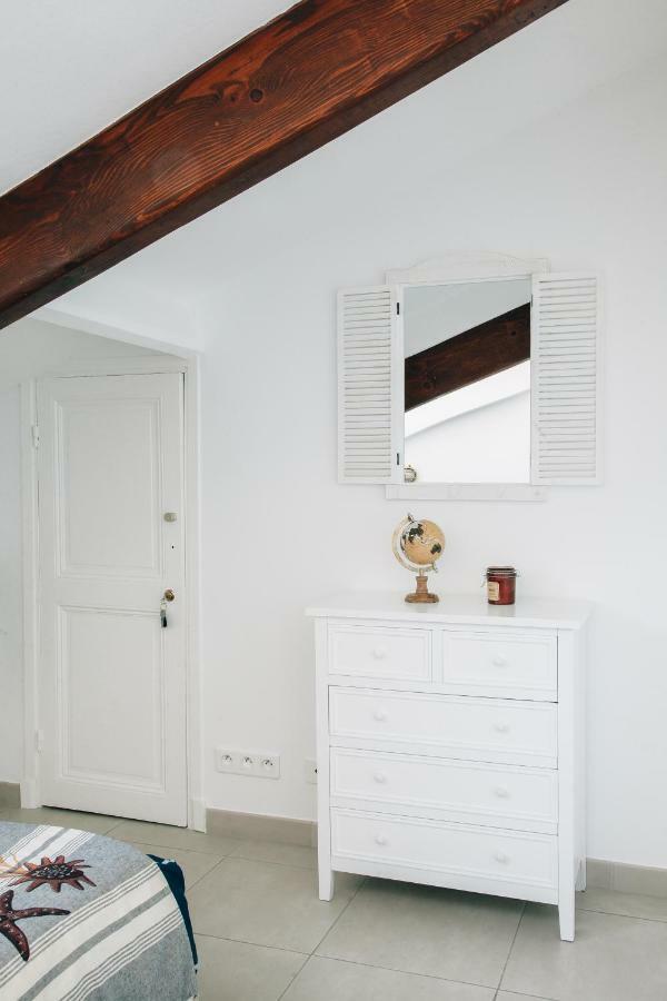 Adorable Apartment In Nice Downtown Eksteriør billede